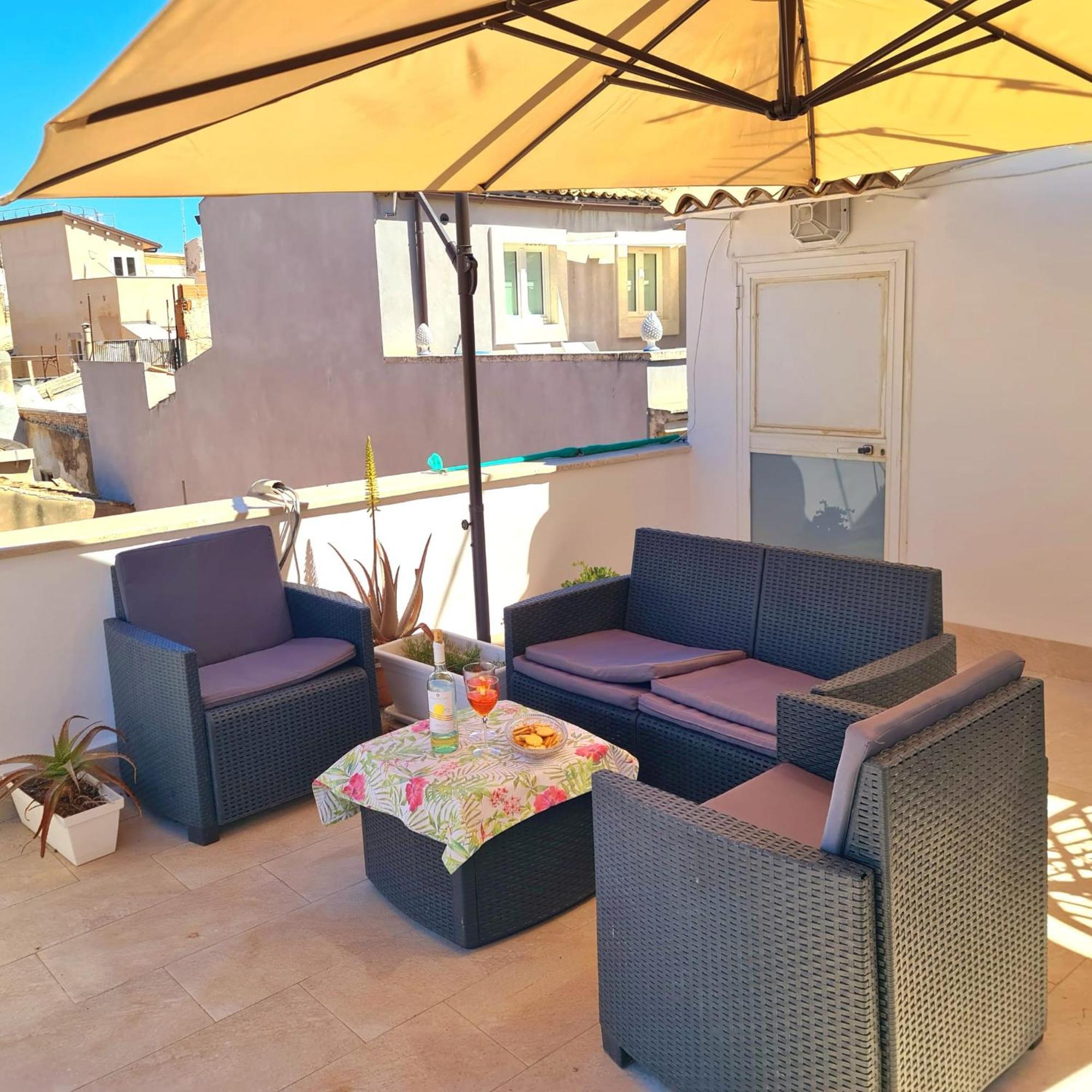 Casa Daphne Di Ortigia Apartment Syracuse ภายนอก รูปภาพ