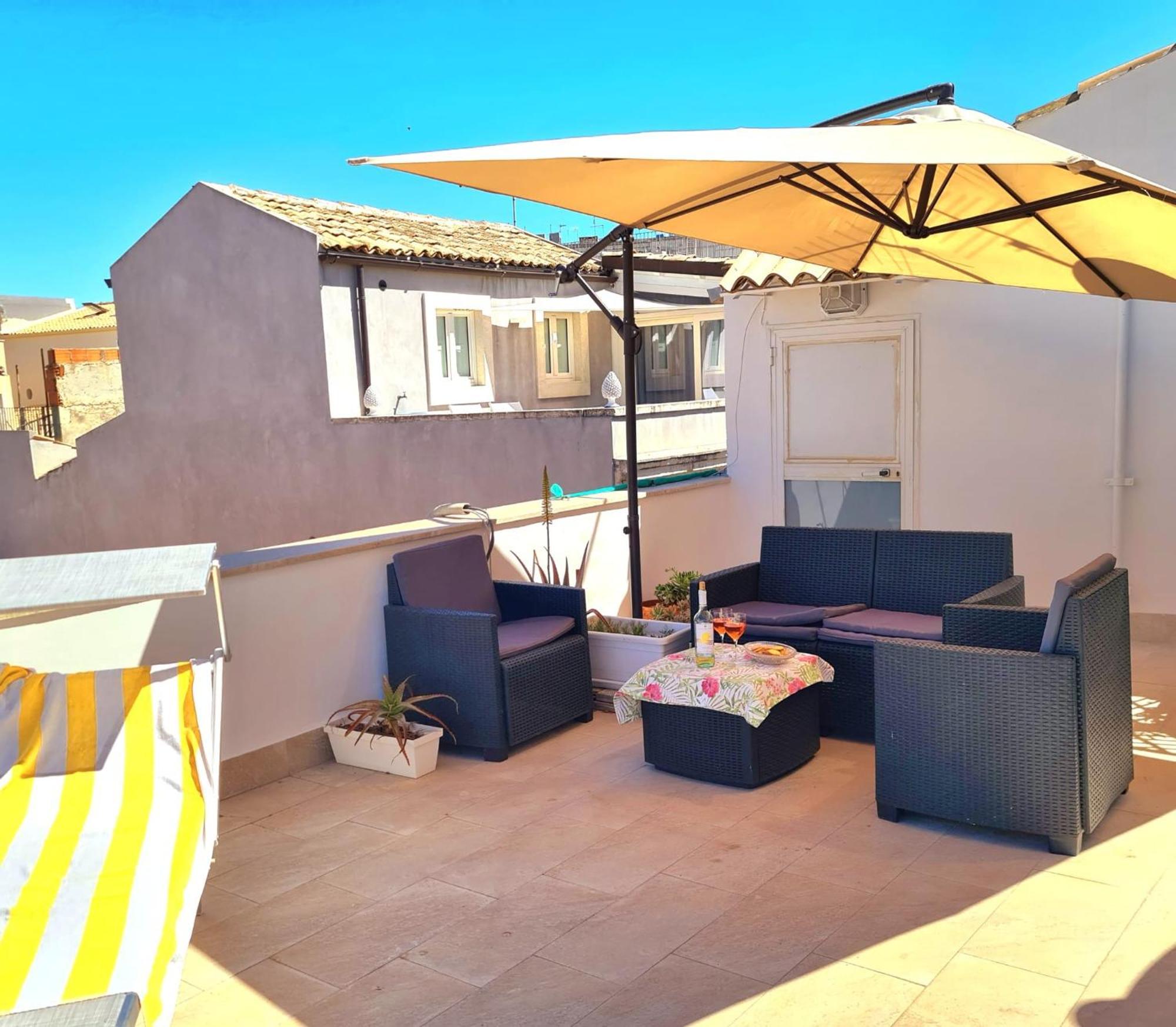 Casa Daphne Di Ortigia Apartment Syracuse ภายนอก รูปภาพ
